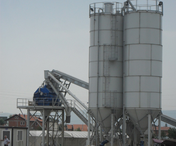 Cement-Silo